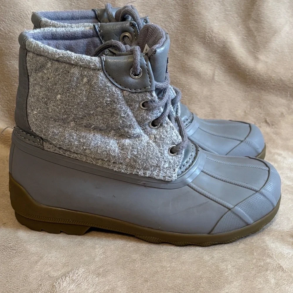 Sperry Kids Saltwater Grey Quilted Wool Duck Boots SCK165867 Size 1M
